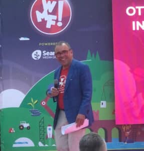 Antonio Borri durante le sue moderazioni